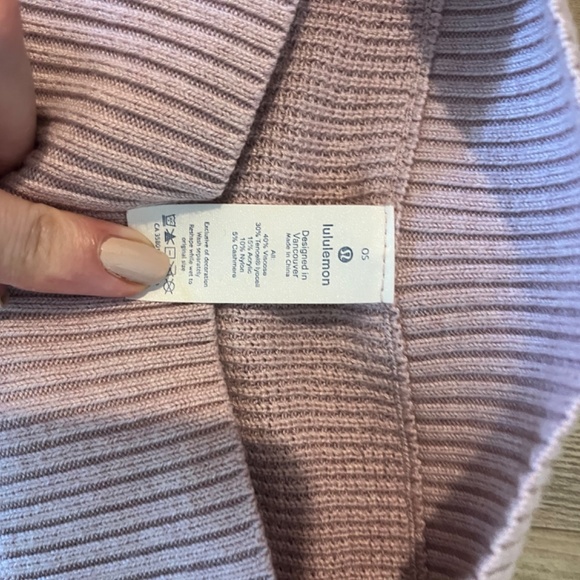 Lululemon Poncho - OS - Picture 3 of 4